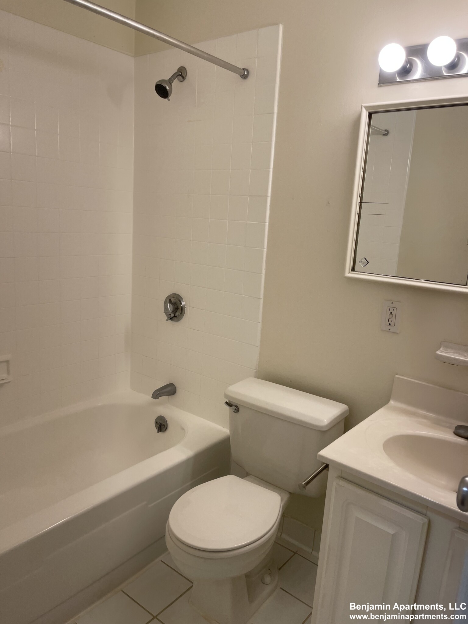 175 Freeman St, Coolidge Corner