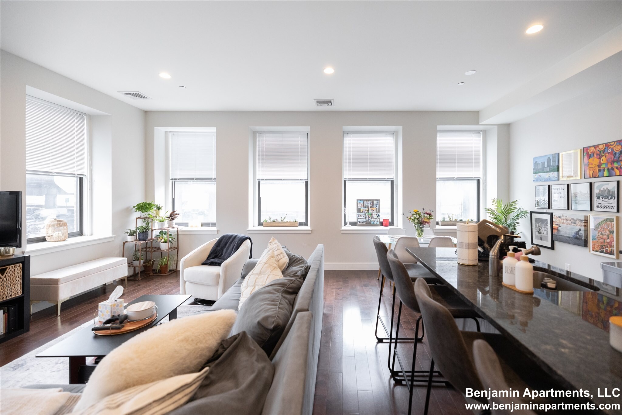 460 Harrison Ave, South End