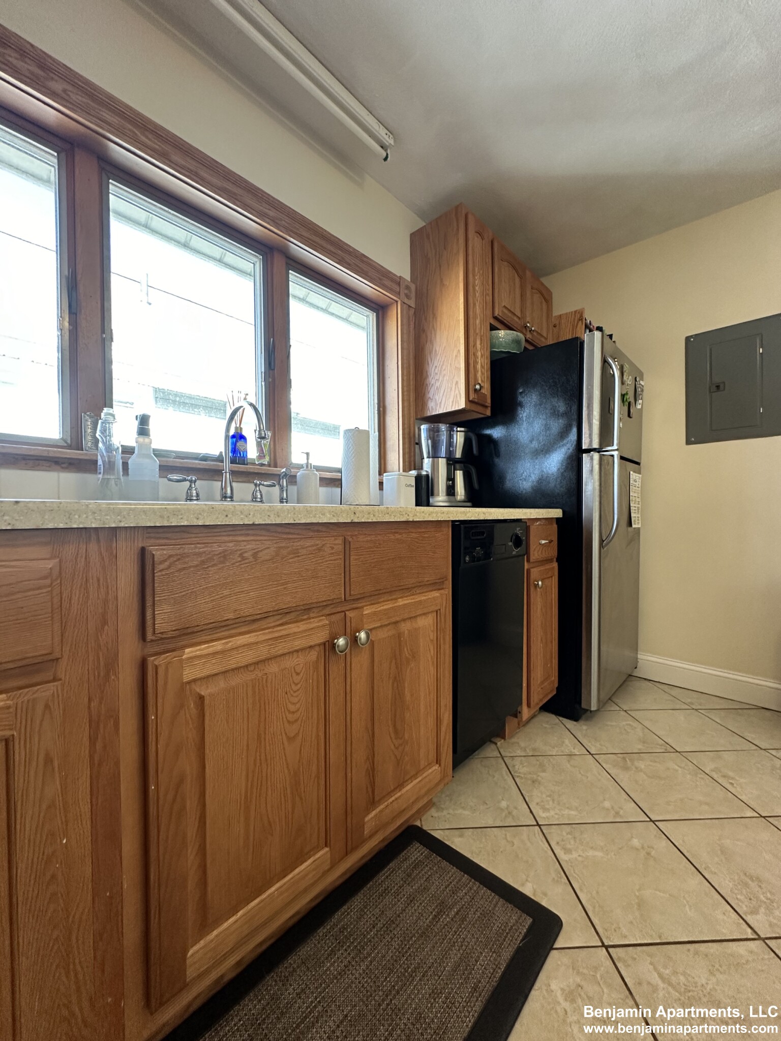 33 Adams, Mount Auburn (Watertown)