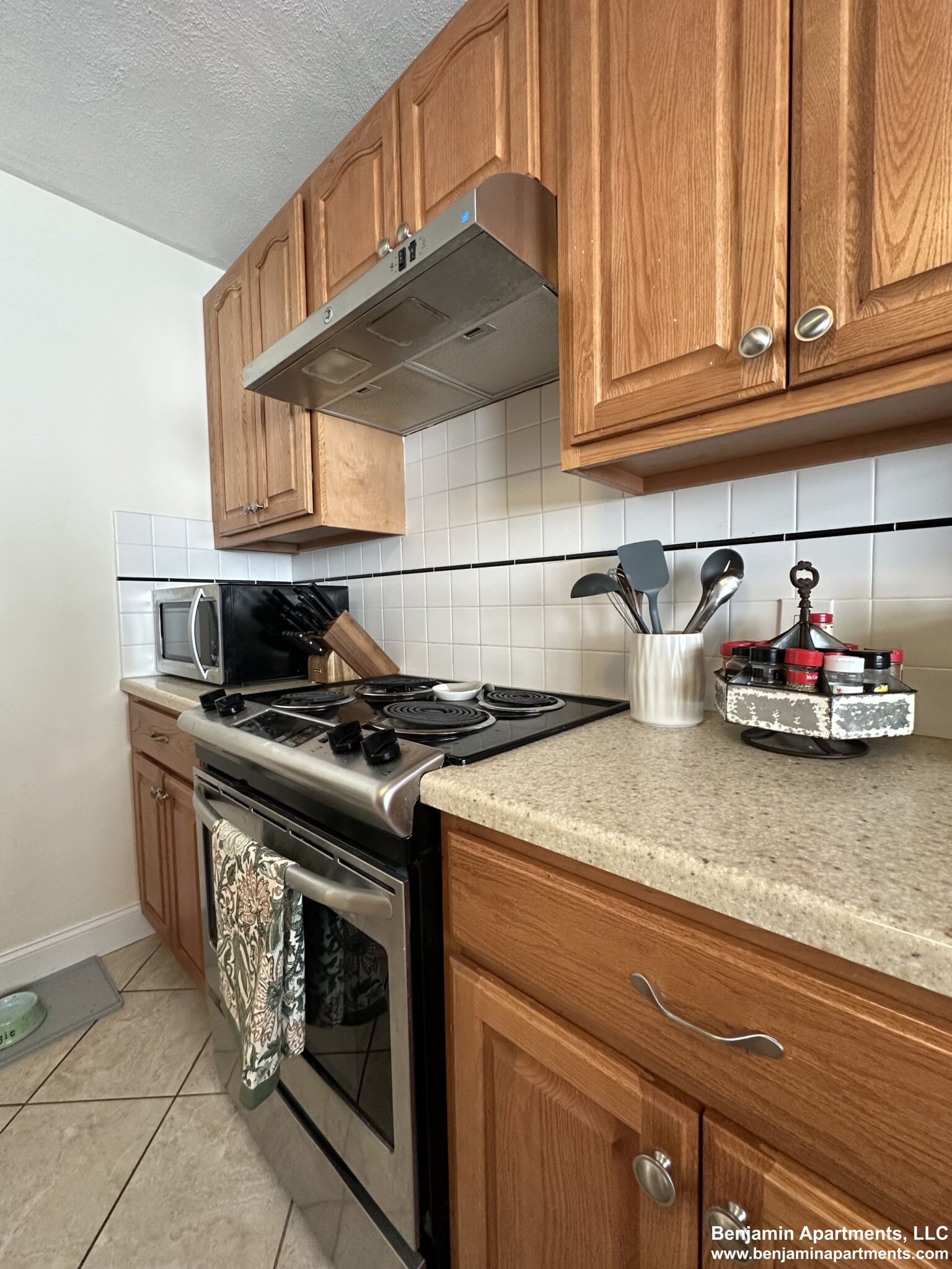 33 Adams, Mount Auburn (Watertown)