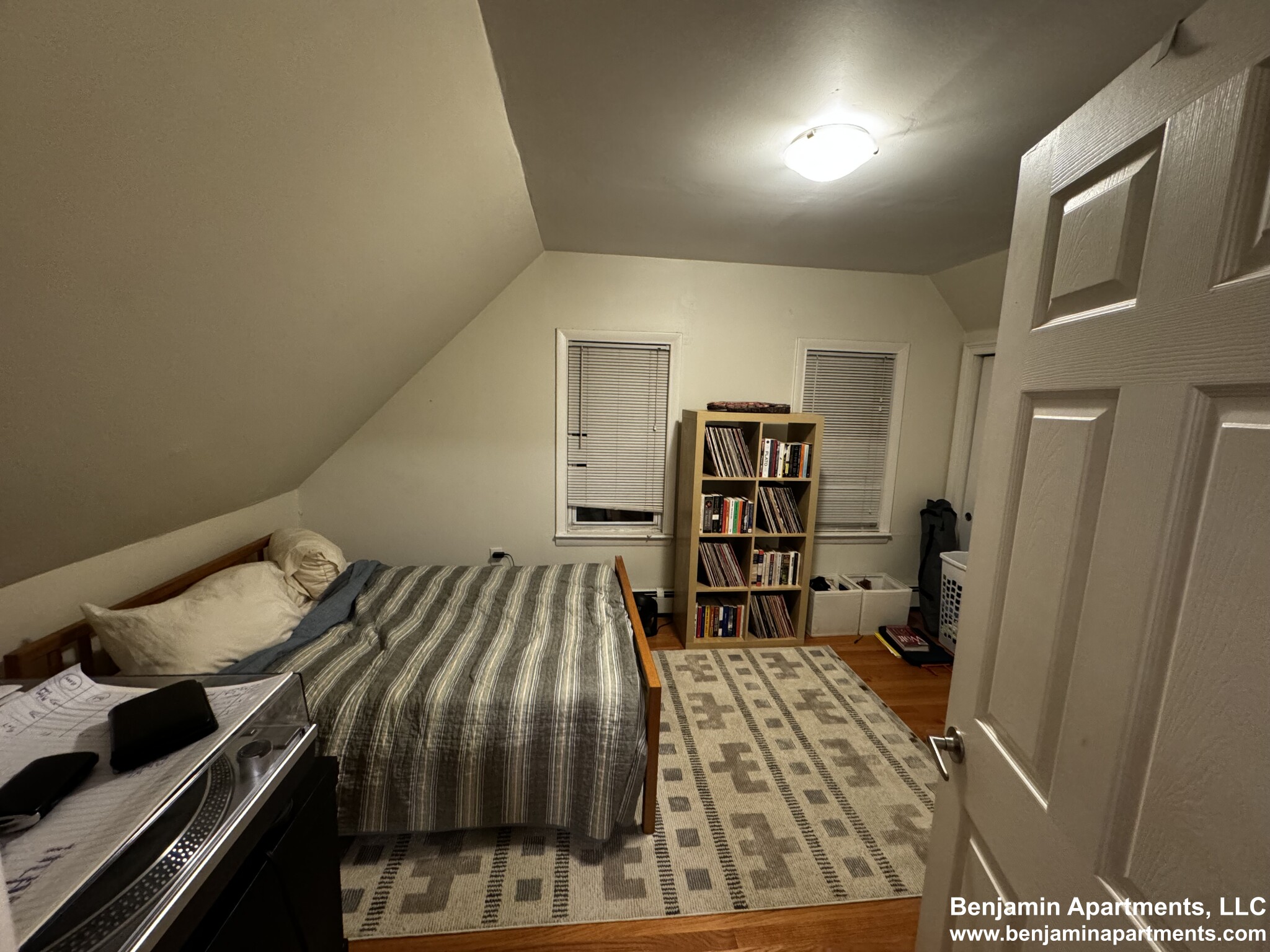 9 Winter Hill Rd, South Medford