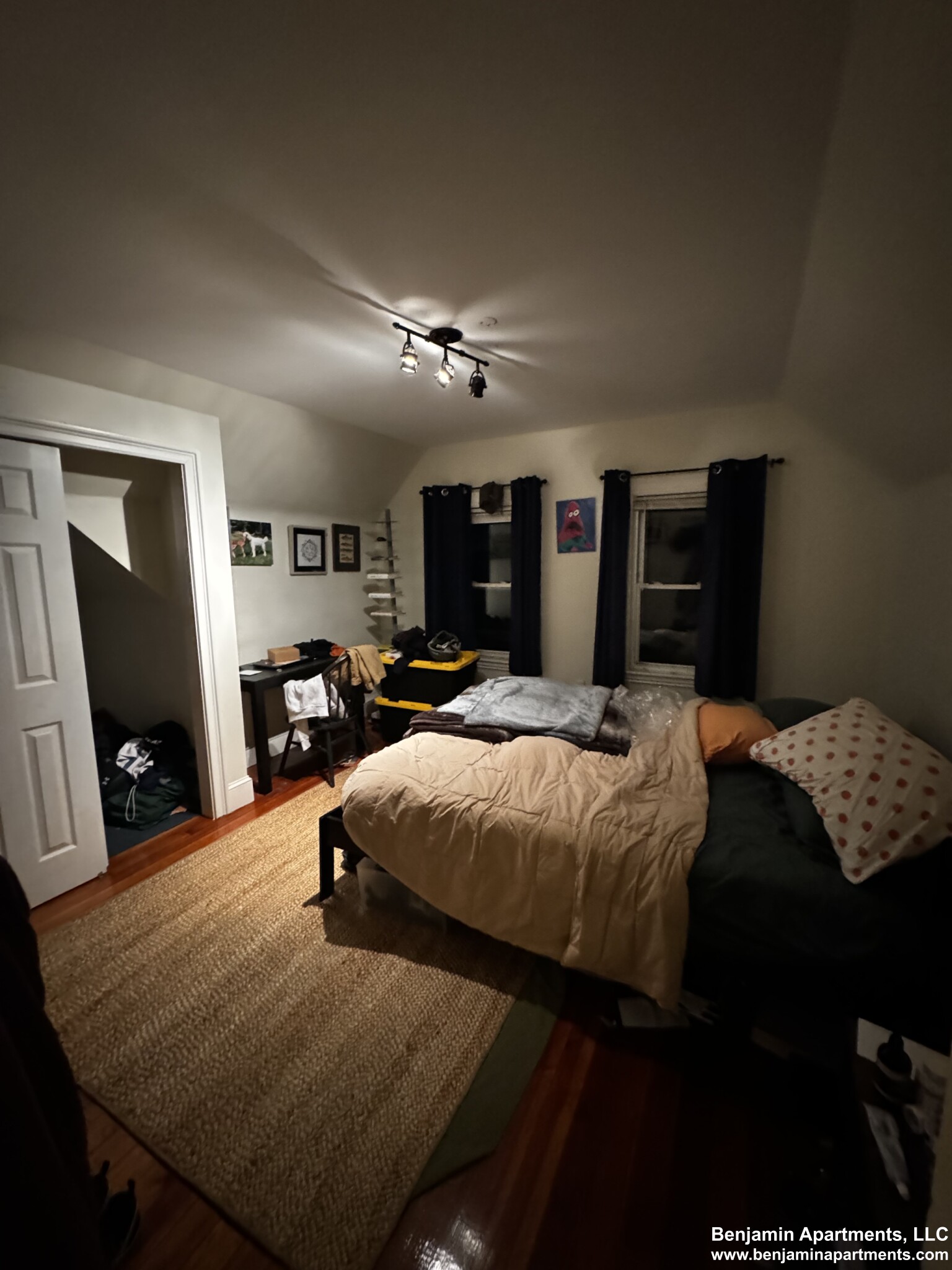 9 Winter Hill Rd, South Medford