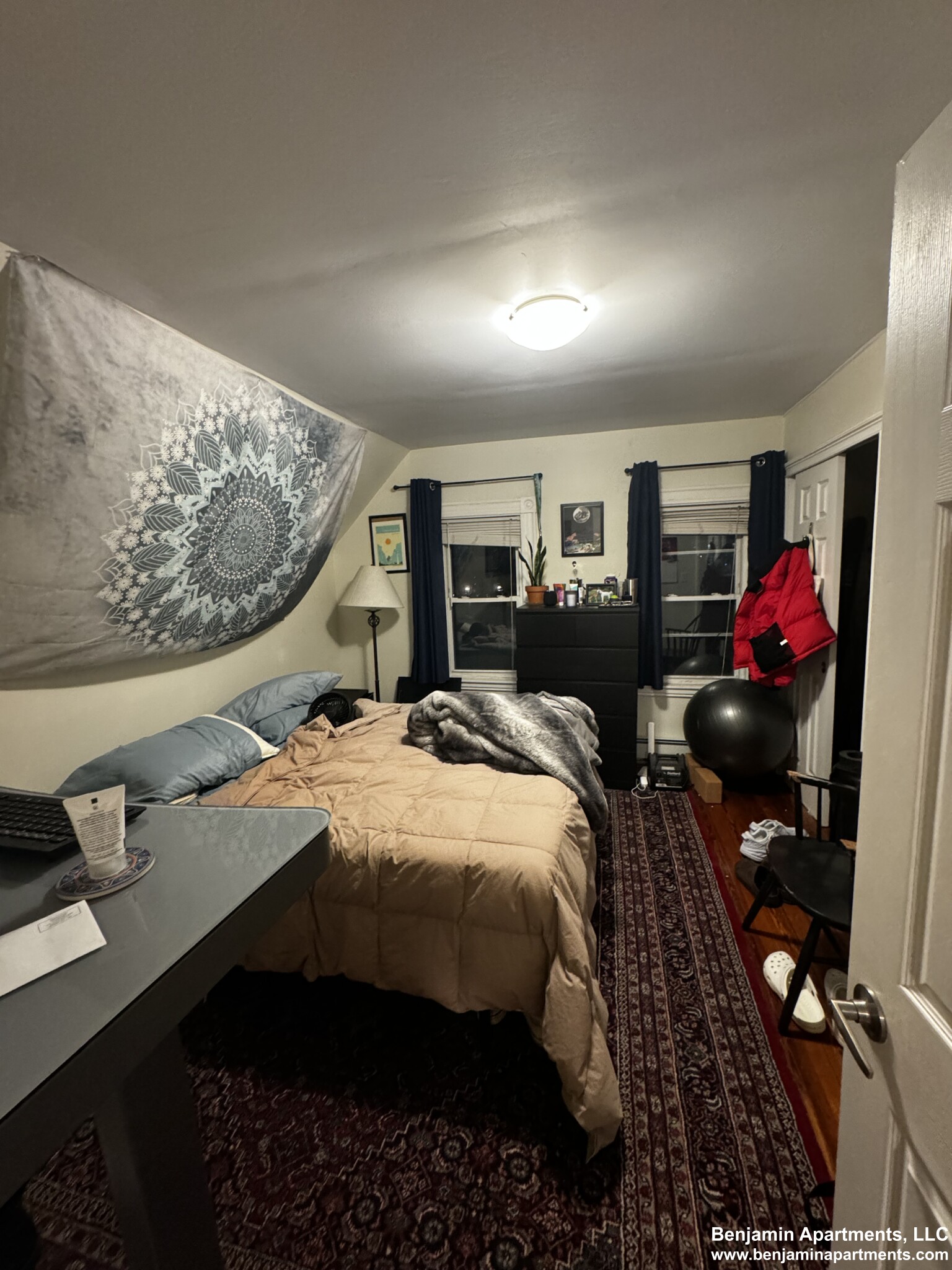 9 Winter Hill Rd, South Medford