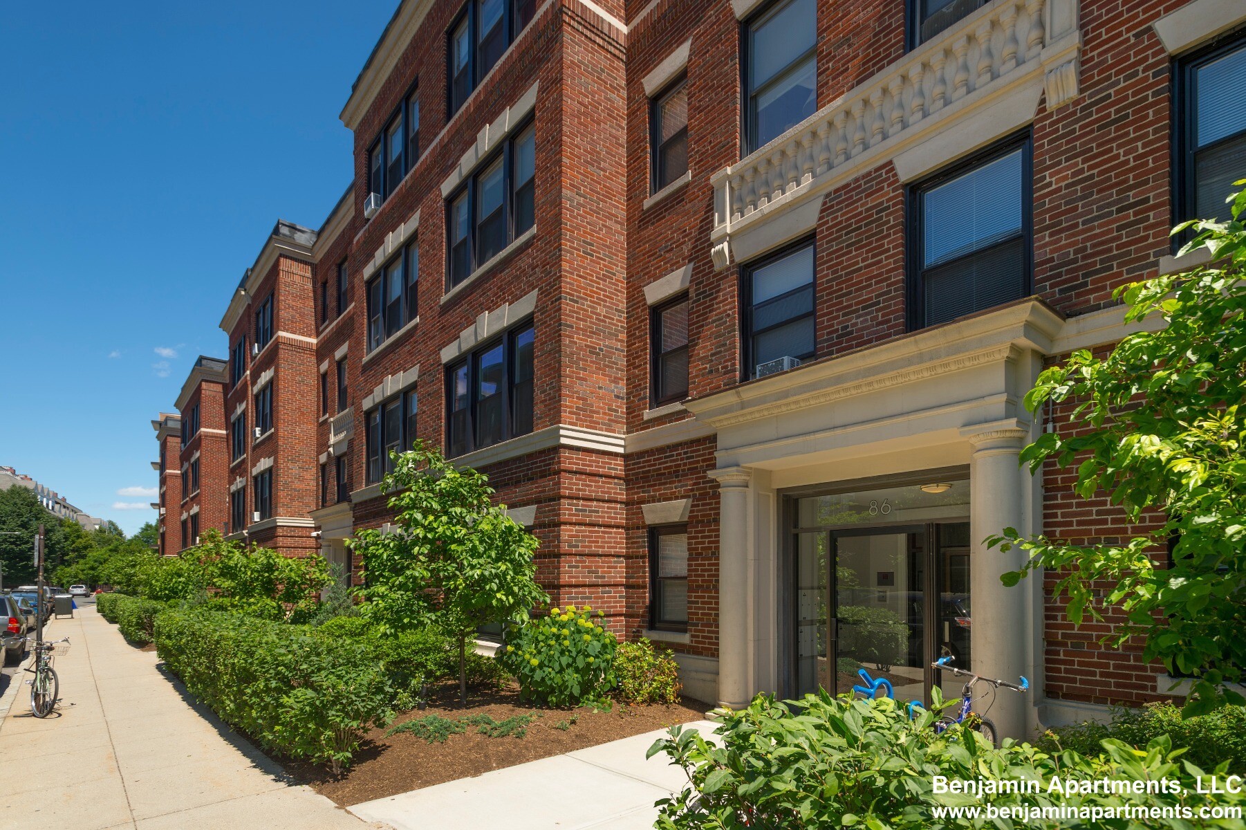 74 Brainerd Rd, Allston