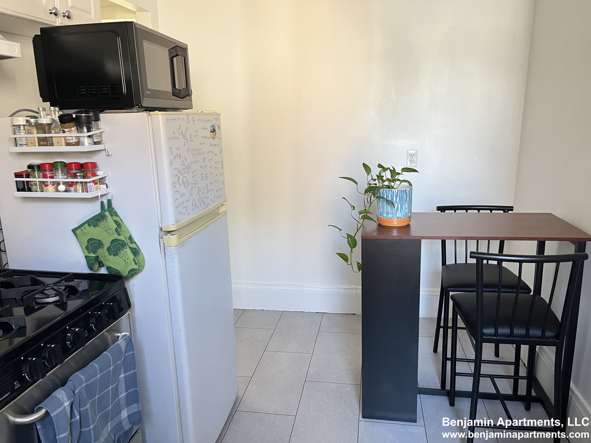 63 Brighton Ave, Allston