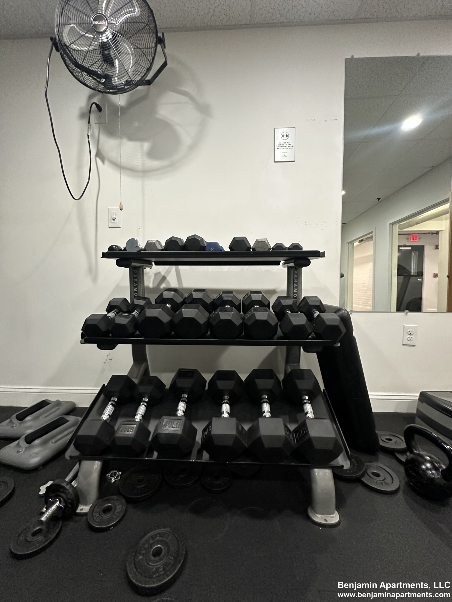 1298 Commonwealth Ave, Allston