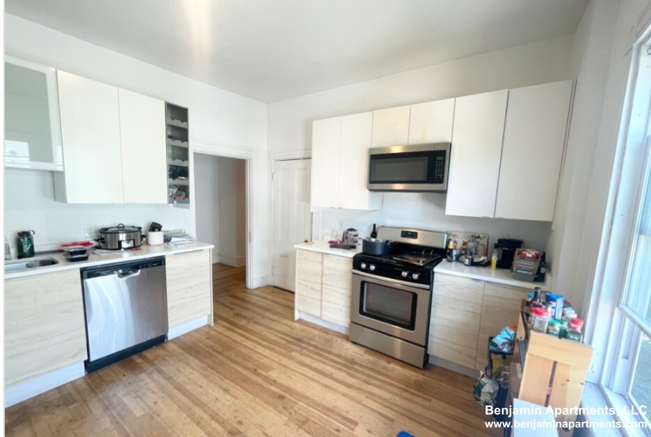 158 Boston St, Dorchester