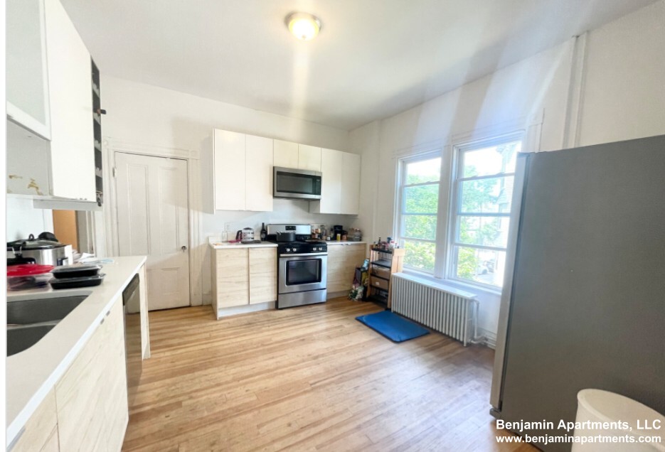 158 Boston St, Dorchester