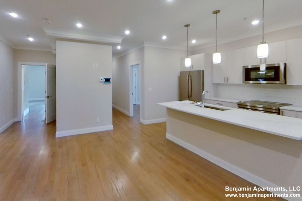 26 Mansfield St, Allston