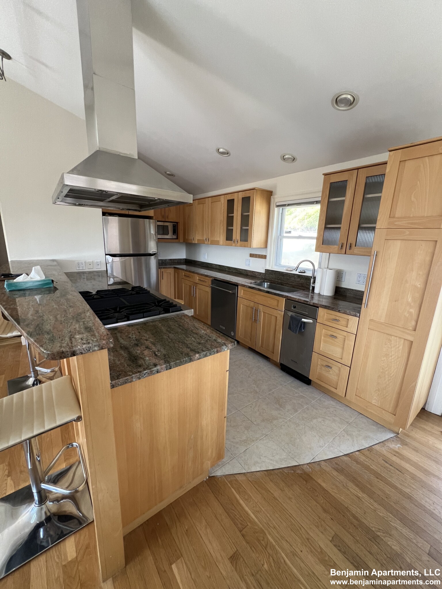 80 Stoneleigh Rd, Watertown