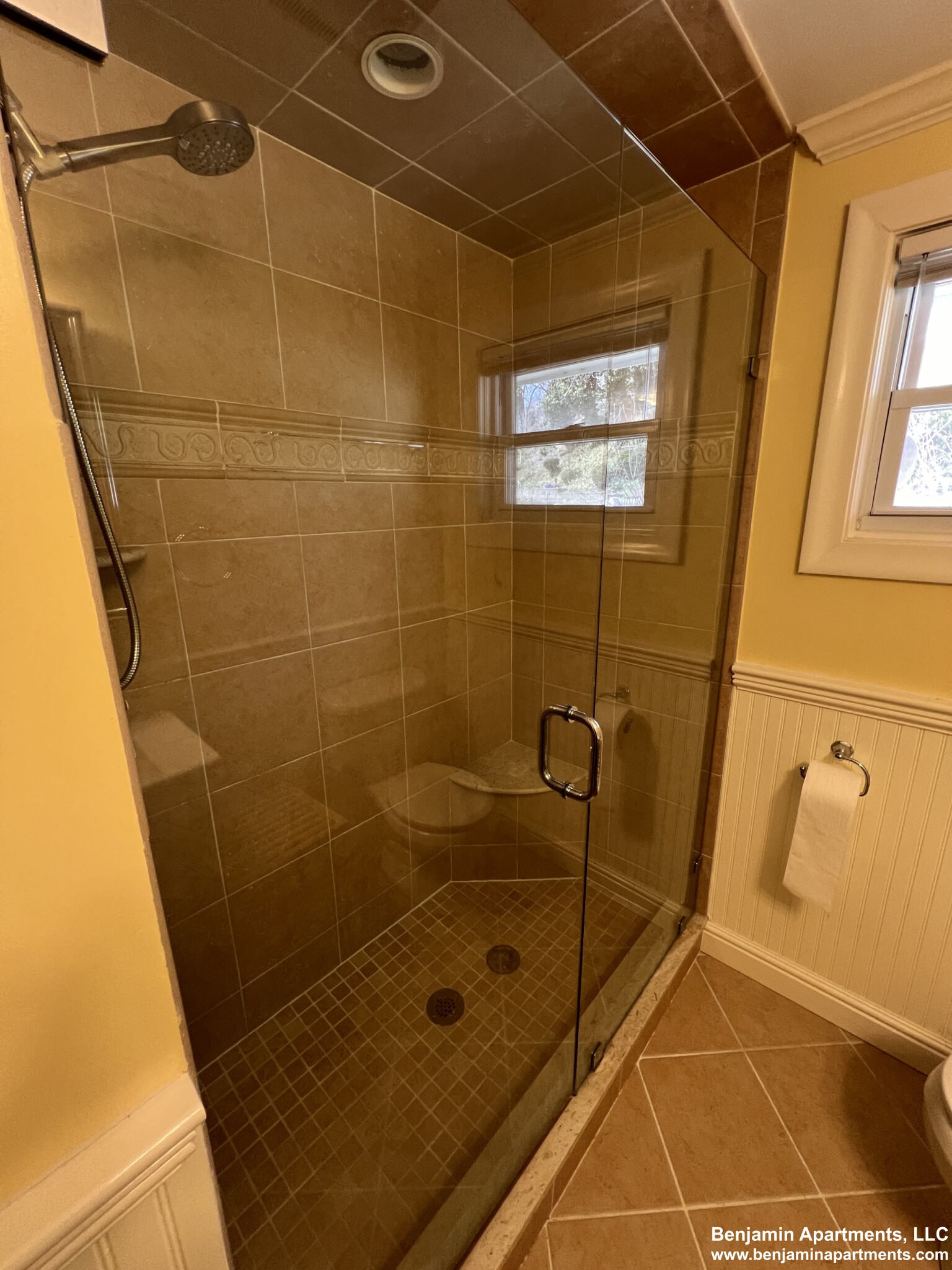 80 Stoneleigh Rd, Watertown