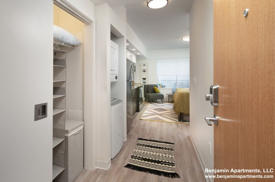 1047 Commonwealth Ave, Allston