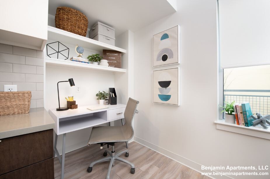 1047 Commonwealth Ave, Allston