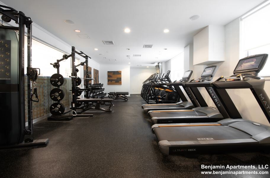 1047 Commonwealth Ave, Allston