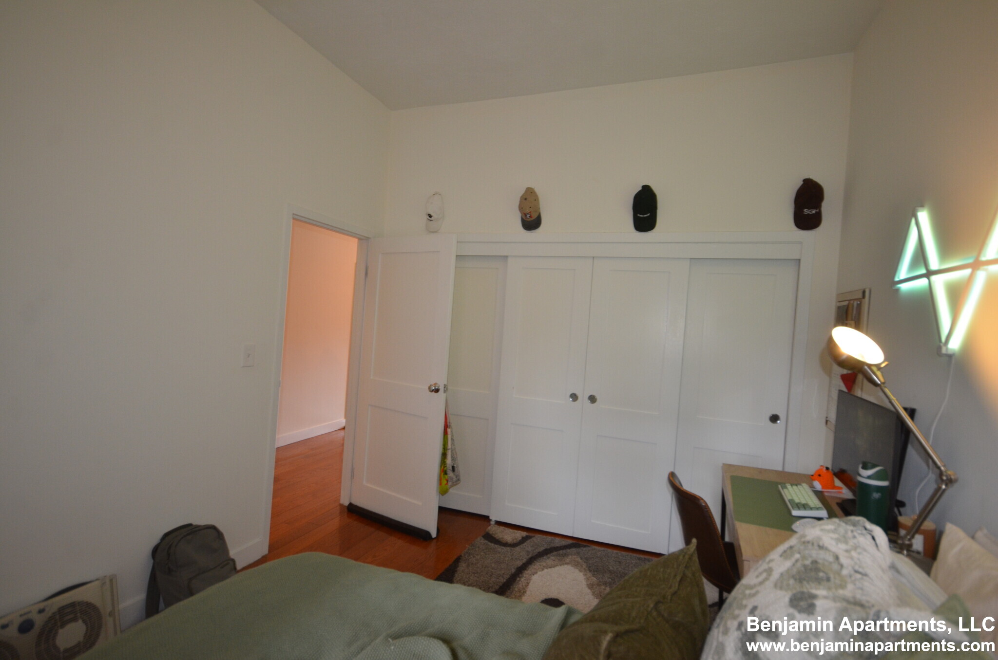 525 Massachusetts Ave, Roxbury