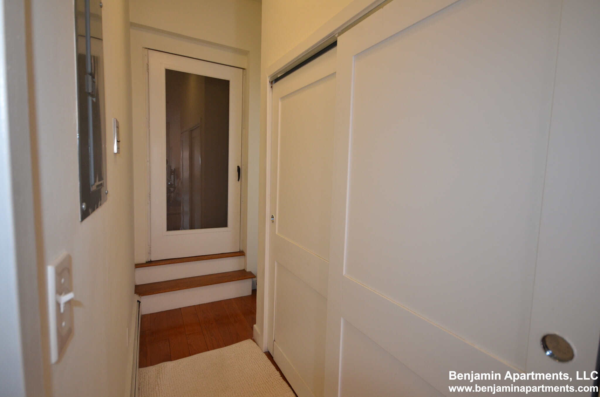 525 Massachusetts Ave, Roxbury