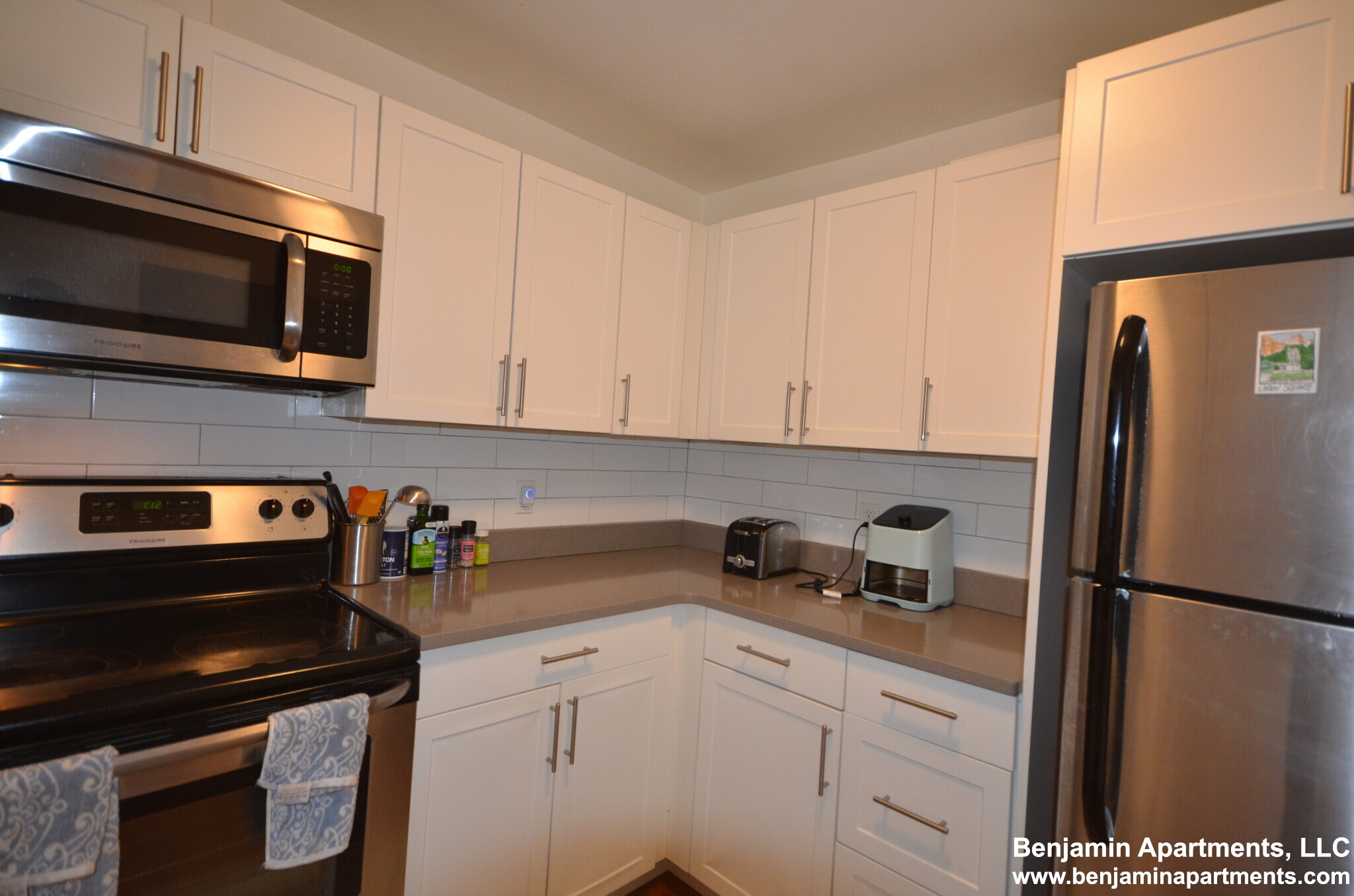 525 Massachusetts Ave, Roxbury