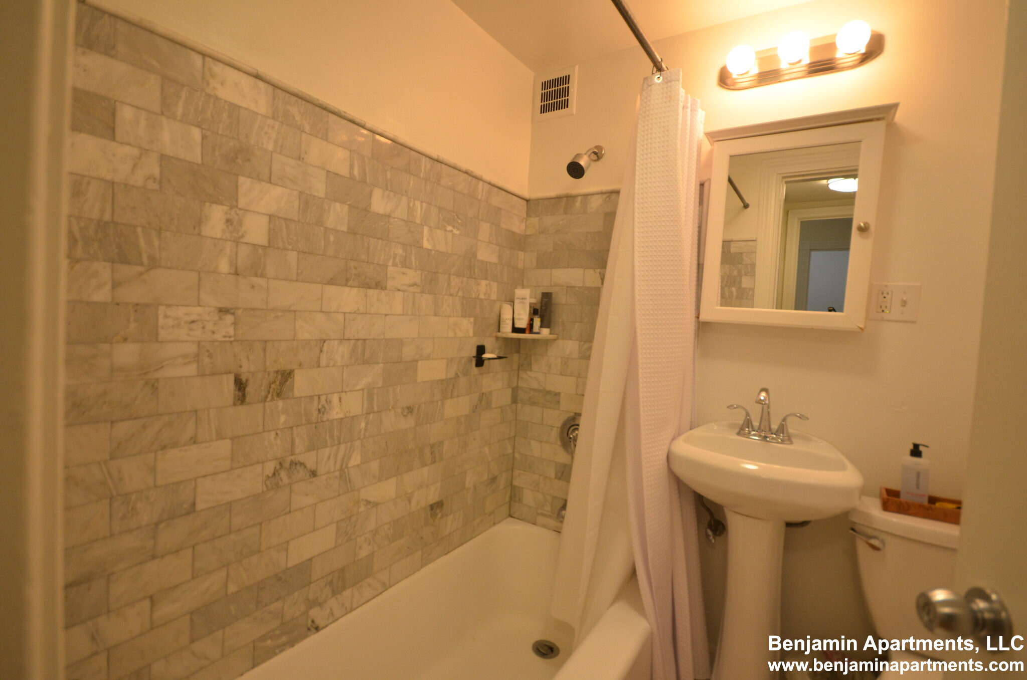 172 Commonwealth Ave, Back Bay