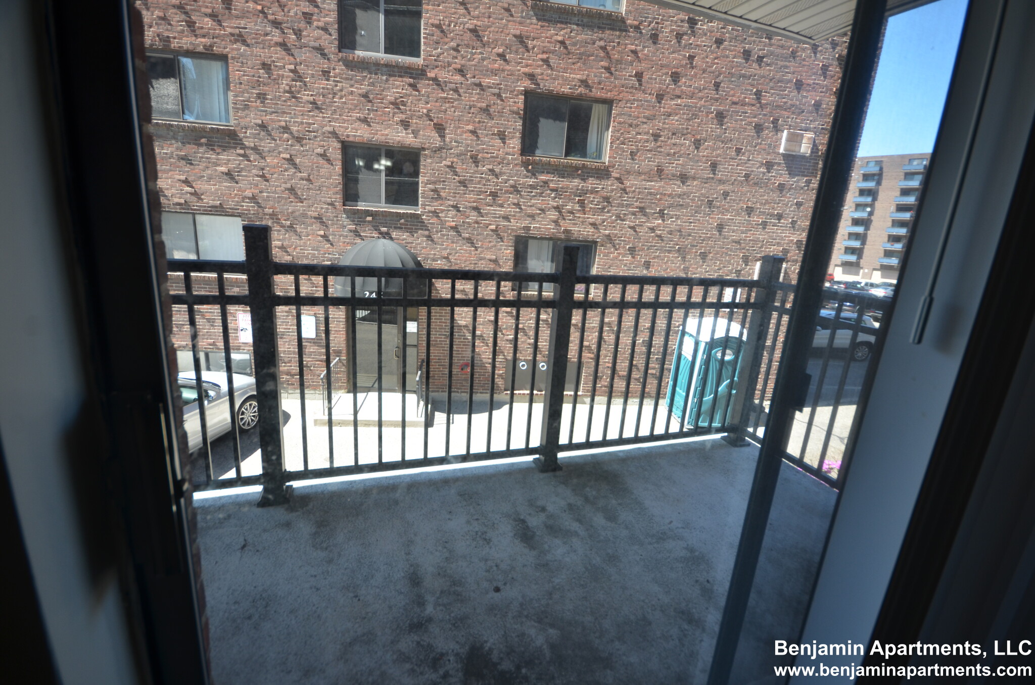 16 Whites Ave, Watertown