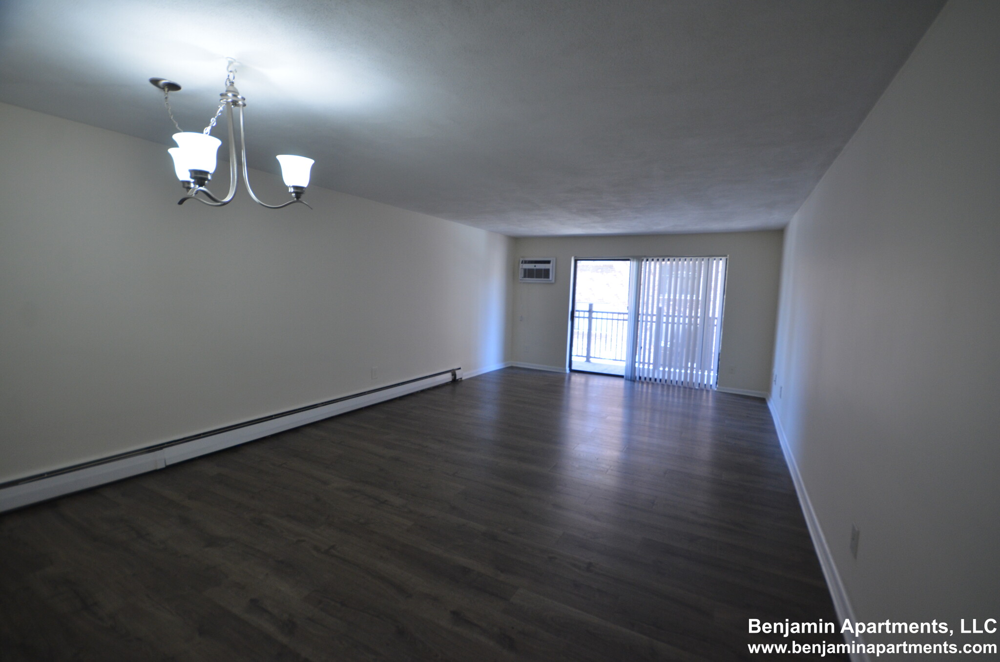 16 Whites Ave, Watertown