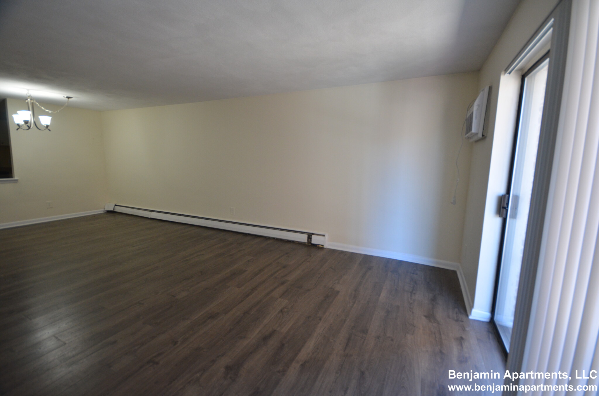 16 Whites Ave, Watertown