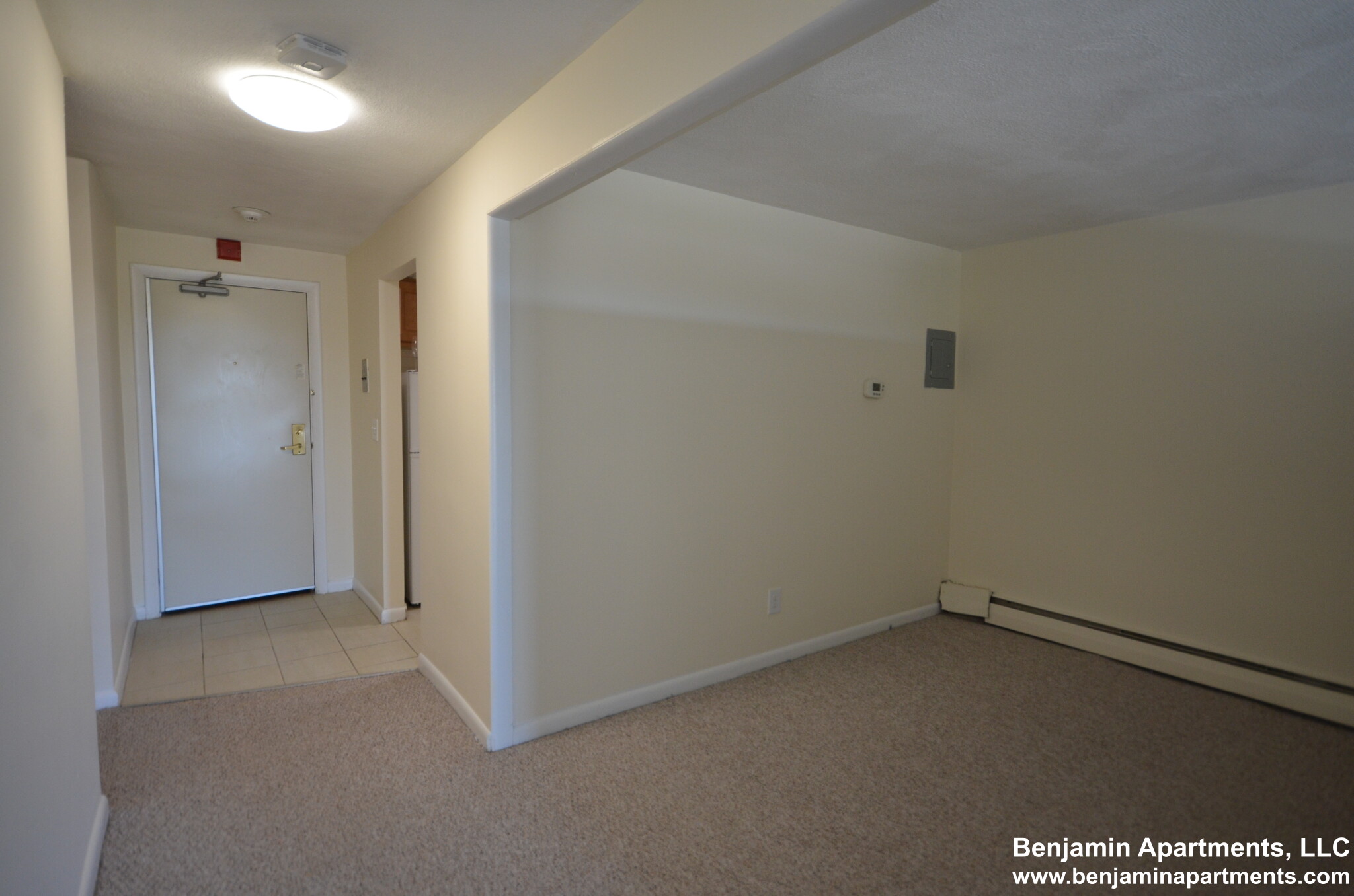 24 Whites Ave, Watertown