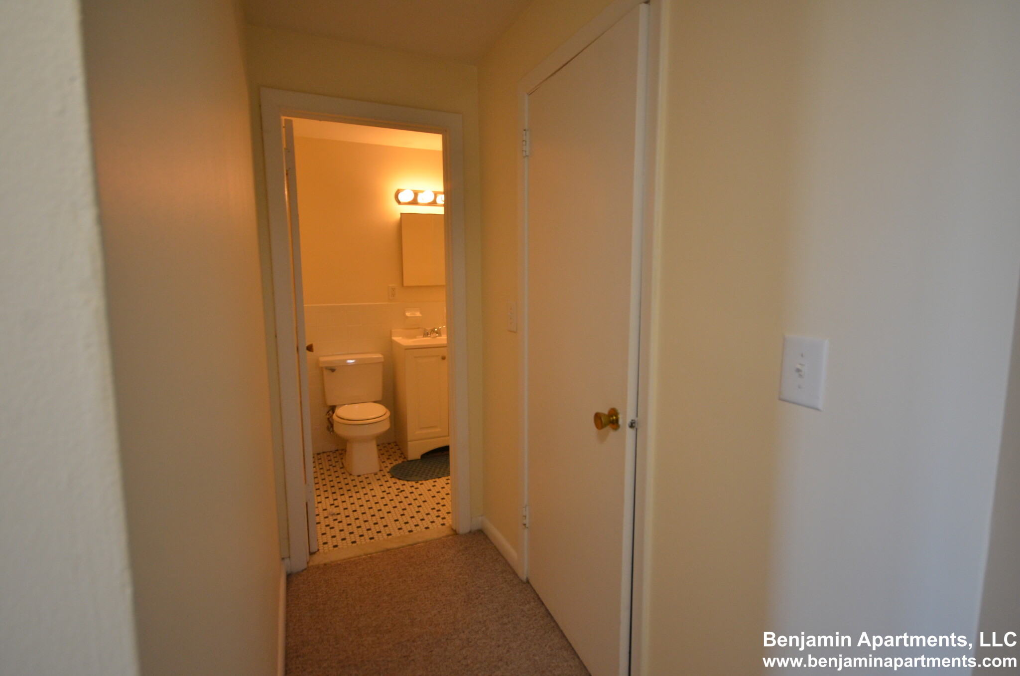 24 Whites Ave, Watertown