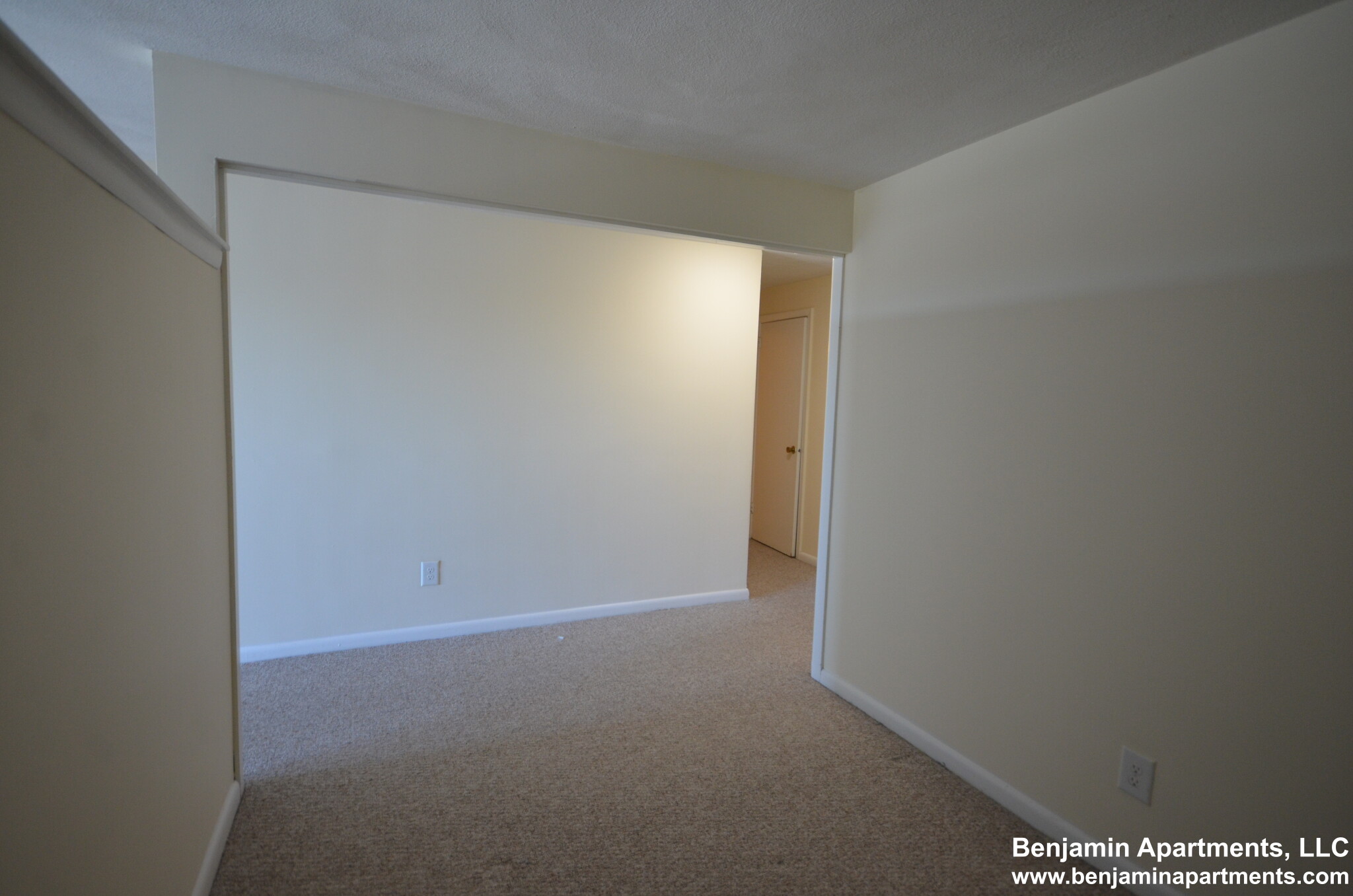 24 Whites Ave, Watertown