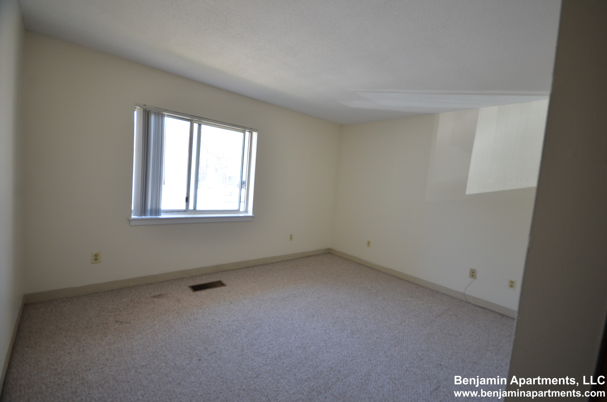 144 North Beacon St, Brighton