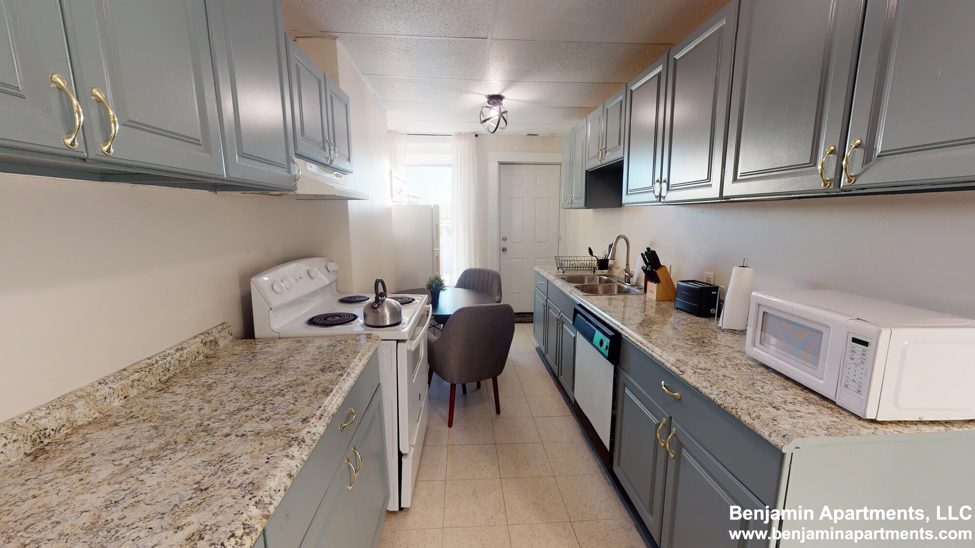 7 Linden St, Allston