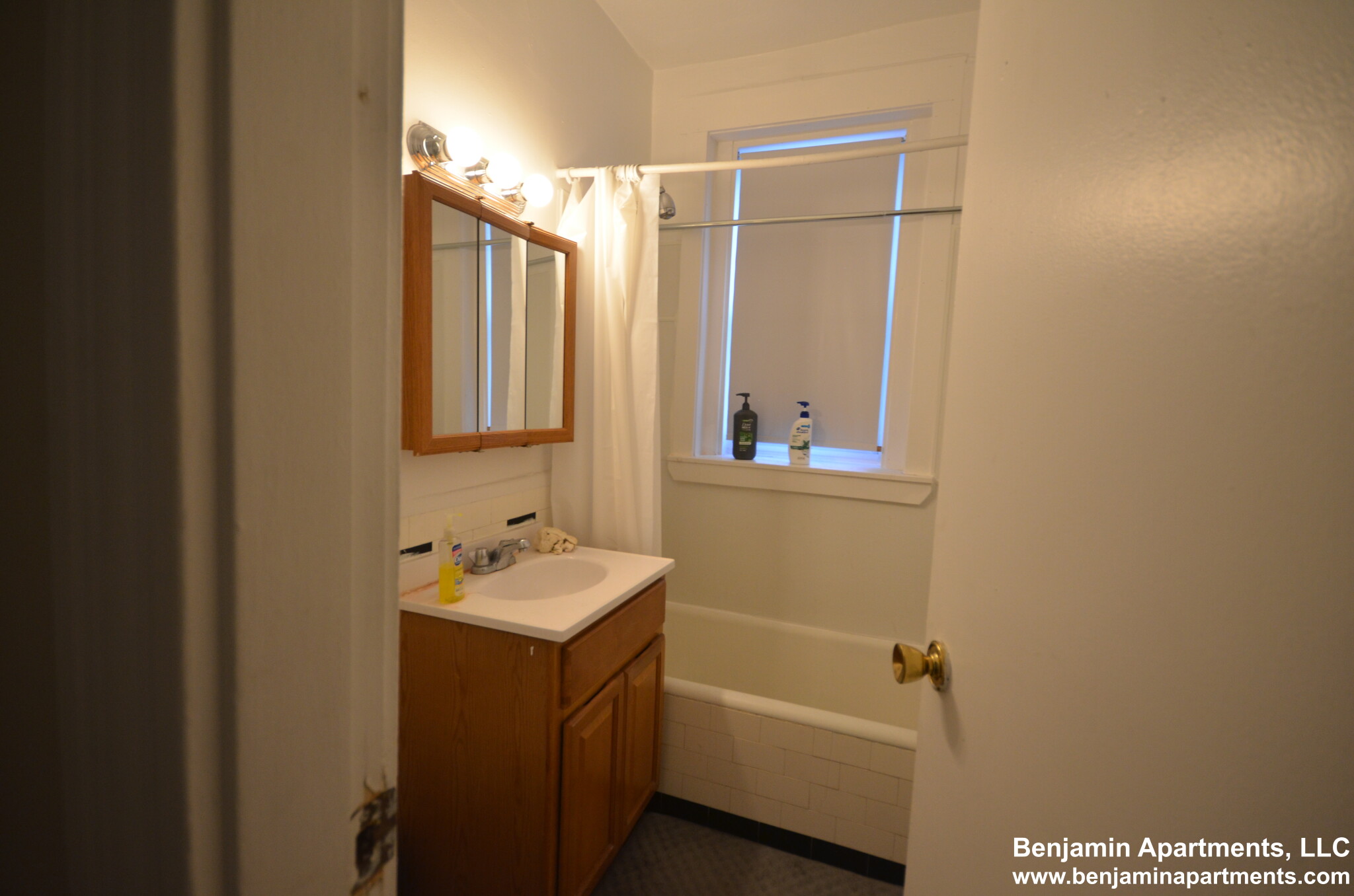 1687 Commonwealth Ave, Brighton