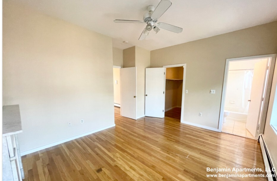 670 Massachusetts Ave, South End