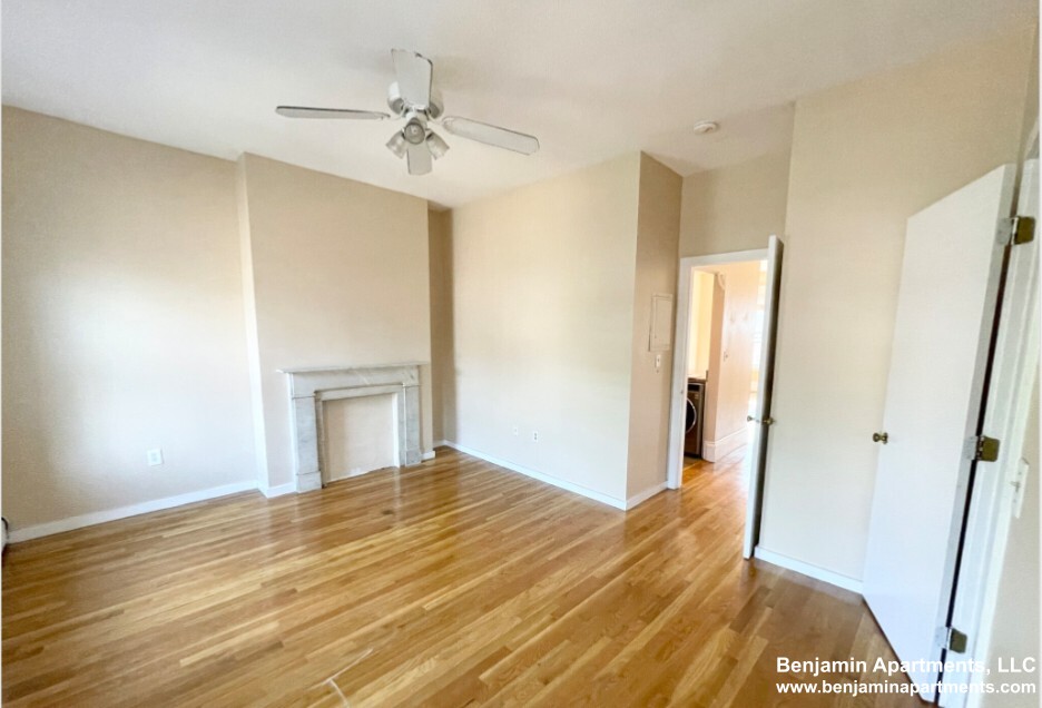 670 Massachusetts Ave, South End