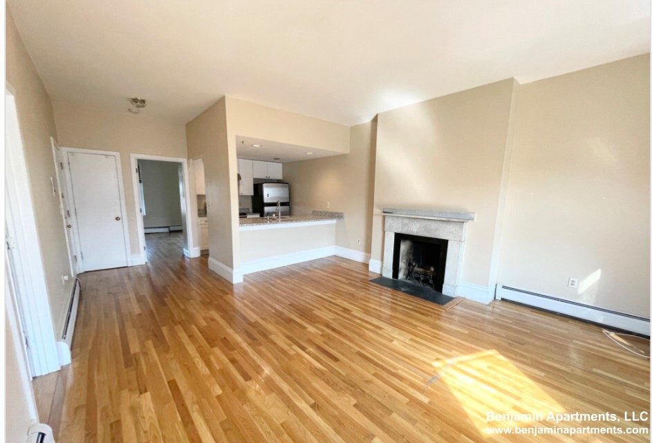 670 Massachusetts Ave, South End