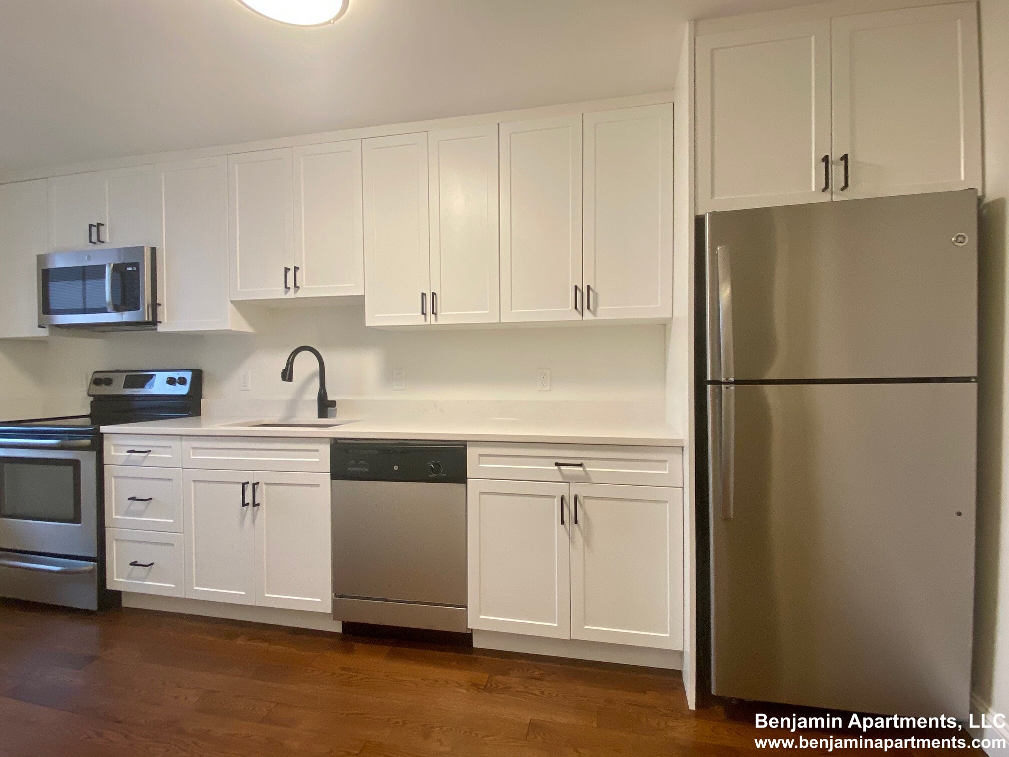 525 Massachusetts Ave, Roxbury