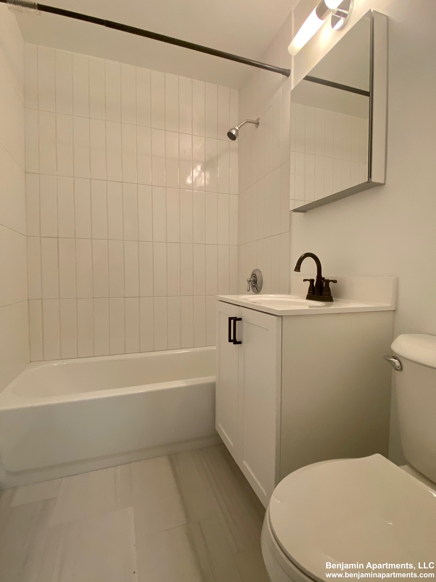 525 Massachusetts Ave, Roxbury