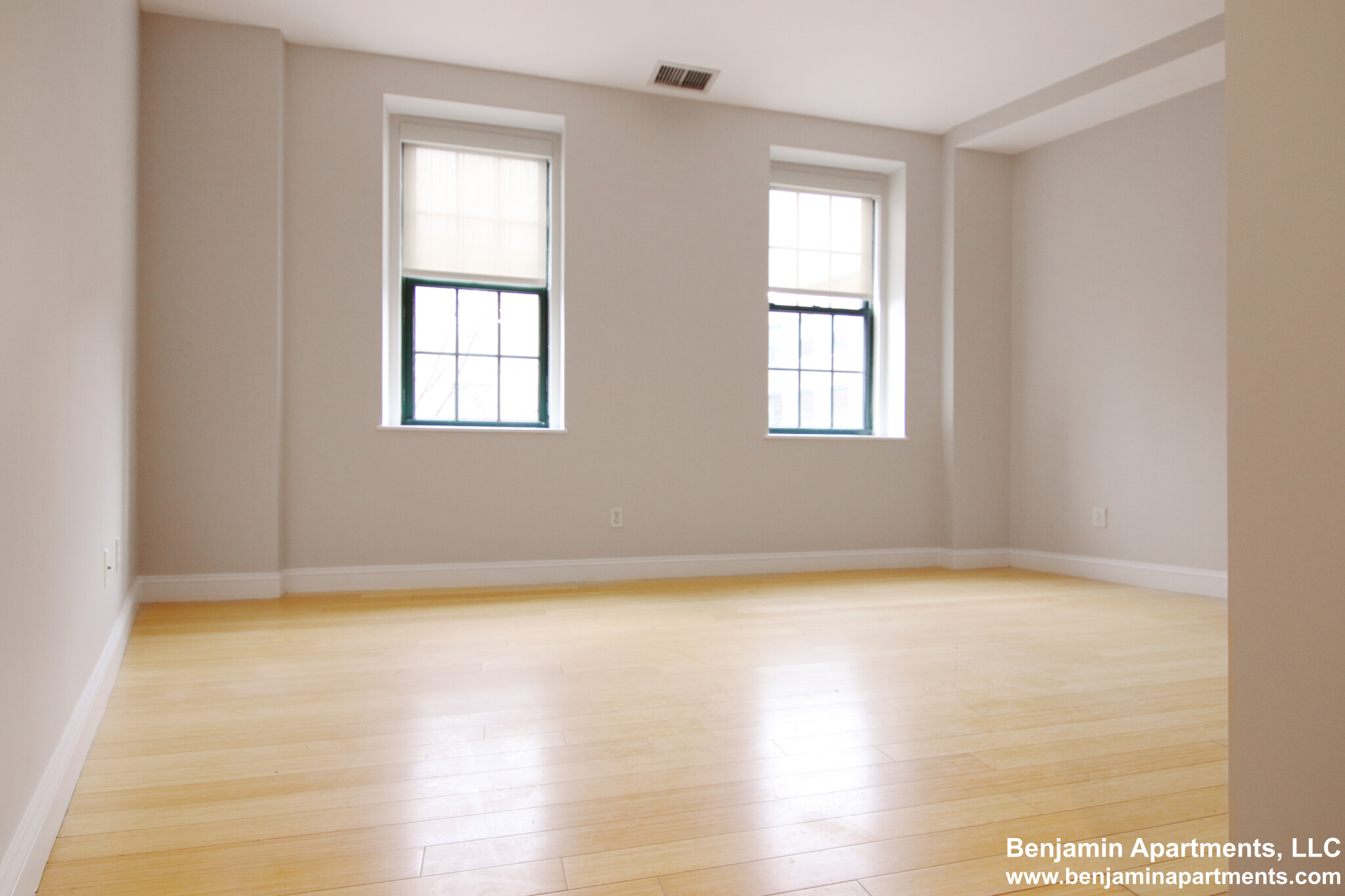 490 Harrison Ave, South End