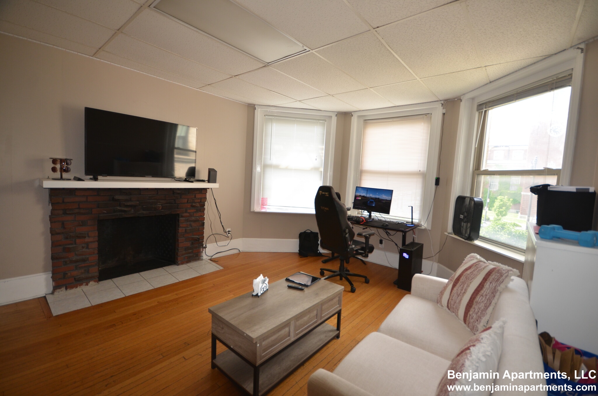 879 Beacon St, Fenway