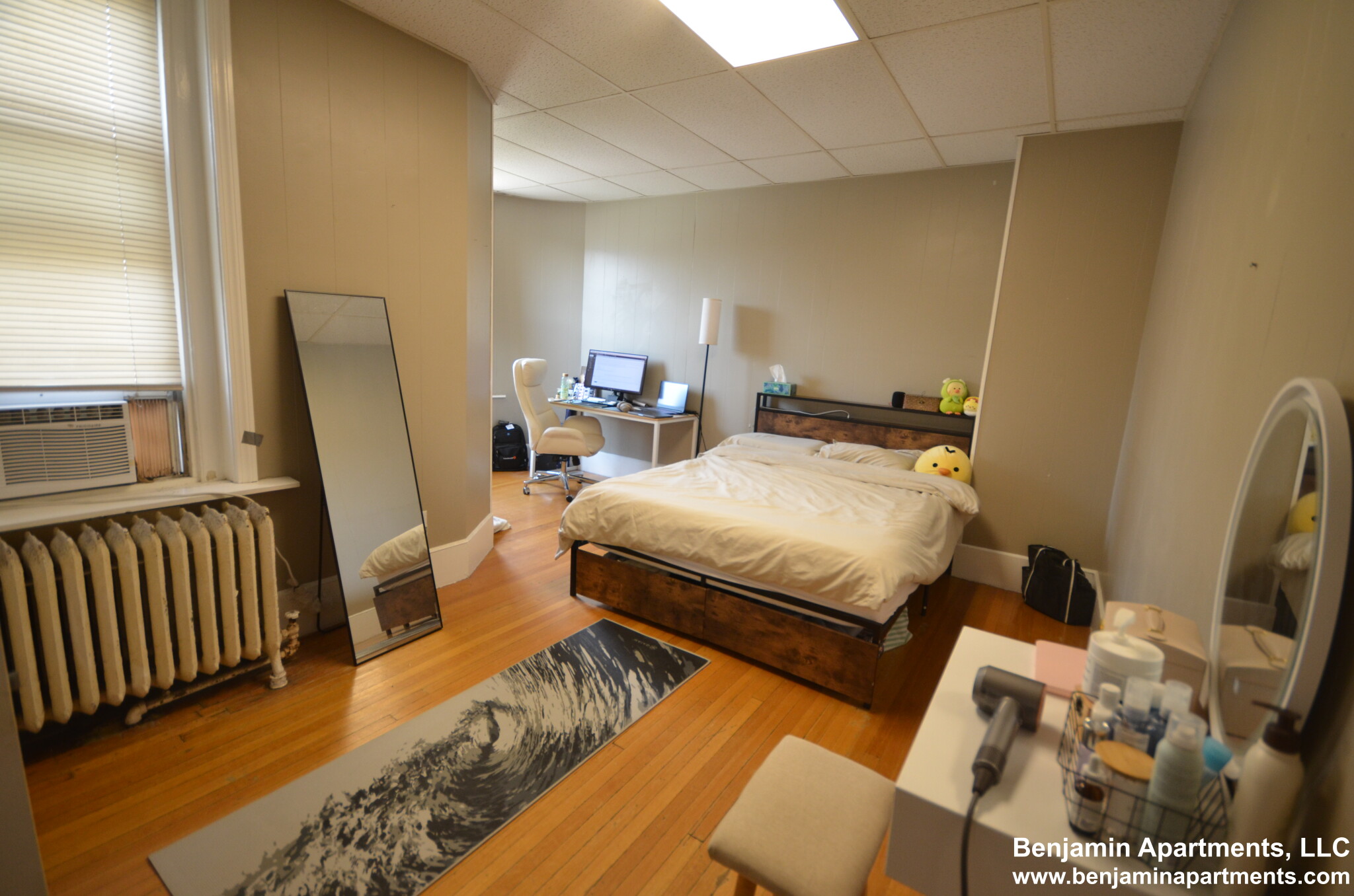 879 Beacon St, Fenway