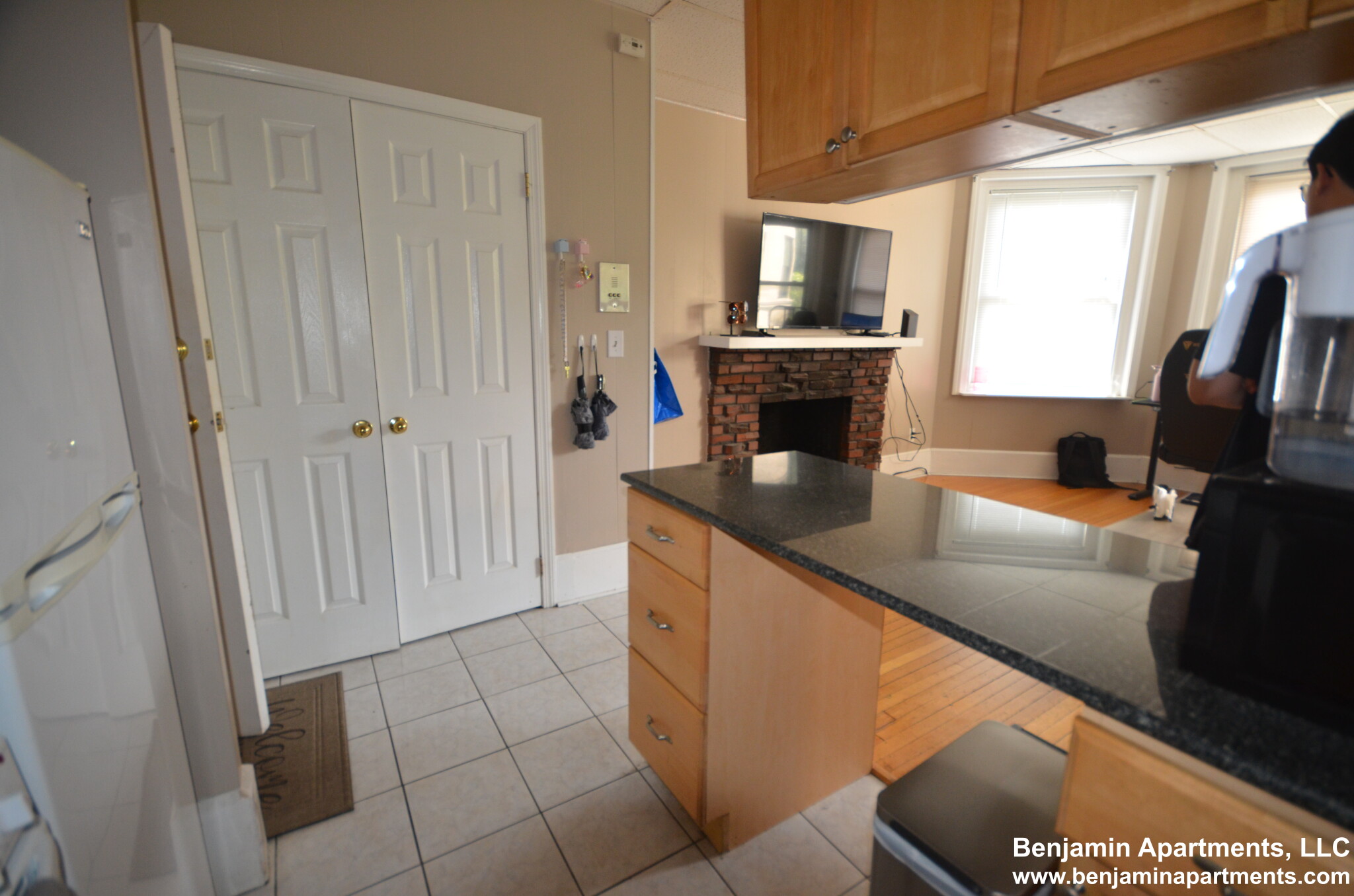 879 Beacon St, Fenway