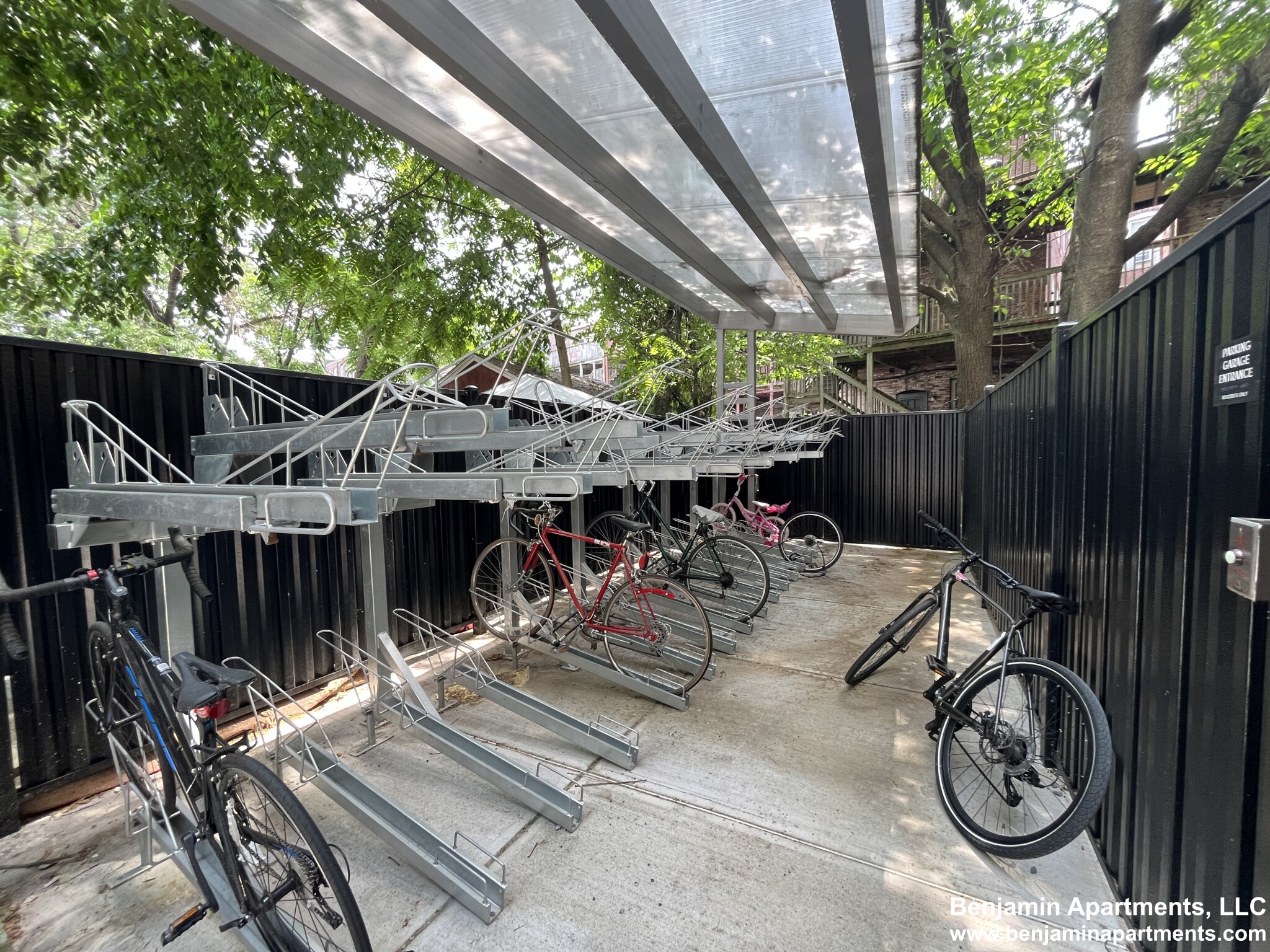 89 Brighton Ave, Allston