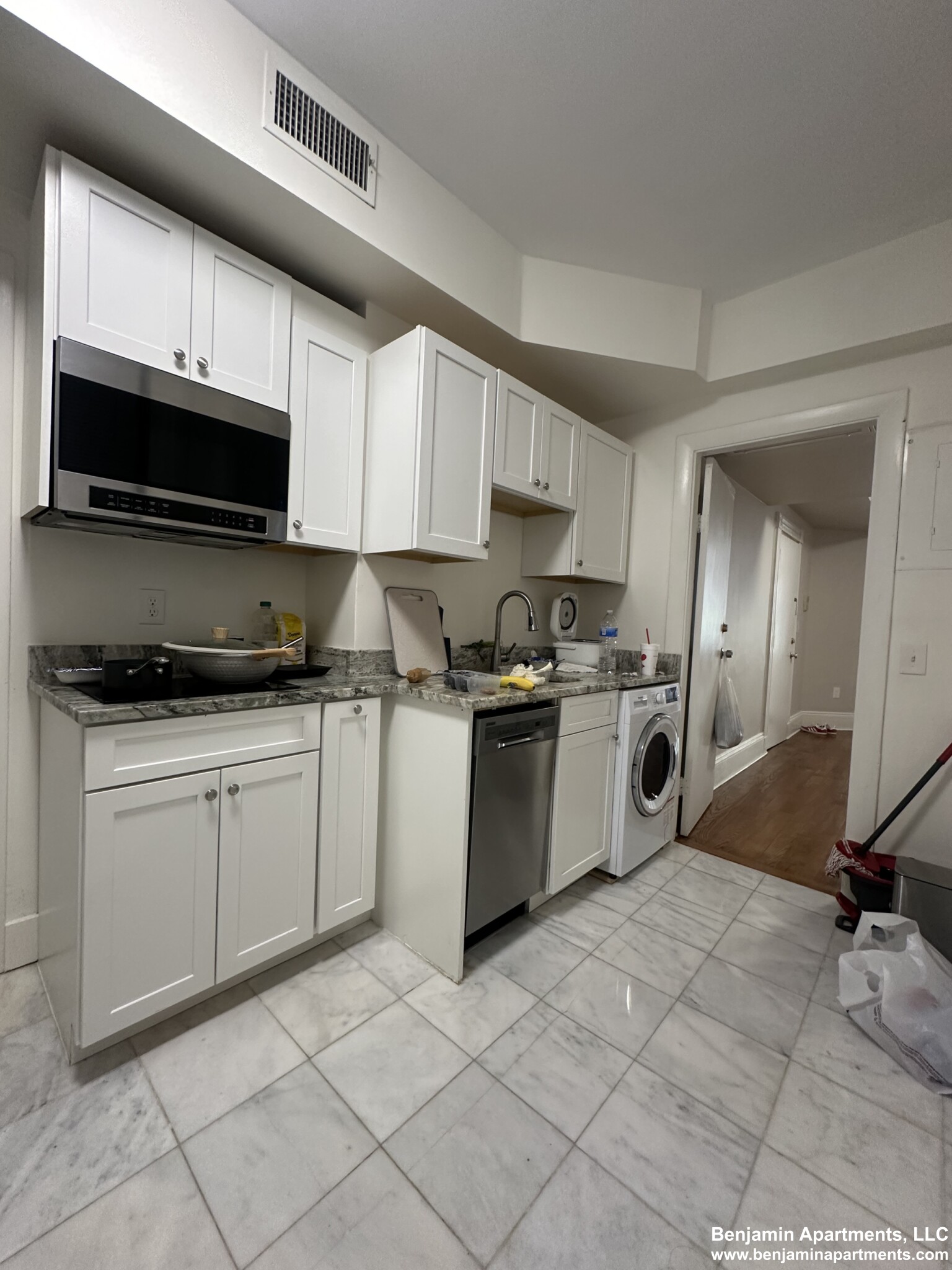 907 Boylston St, Back Bay