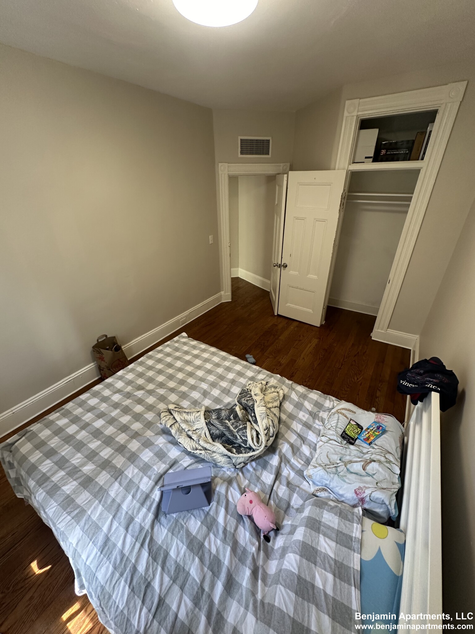 907 Boylston St, Back Bay