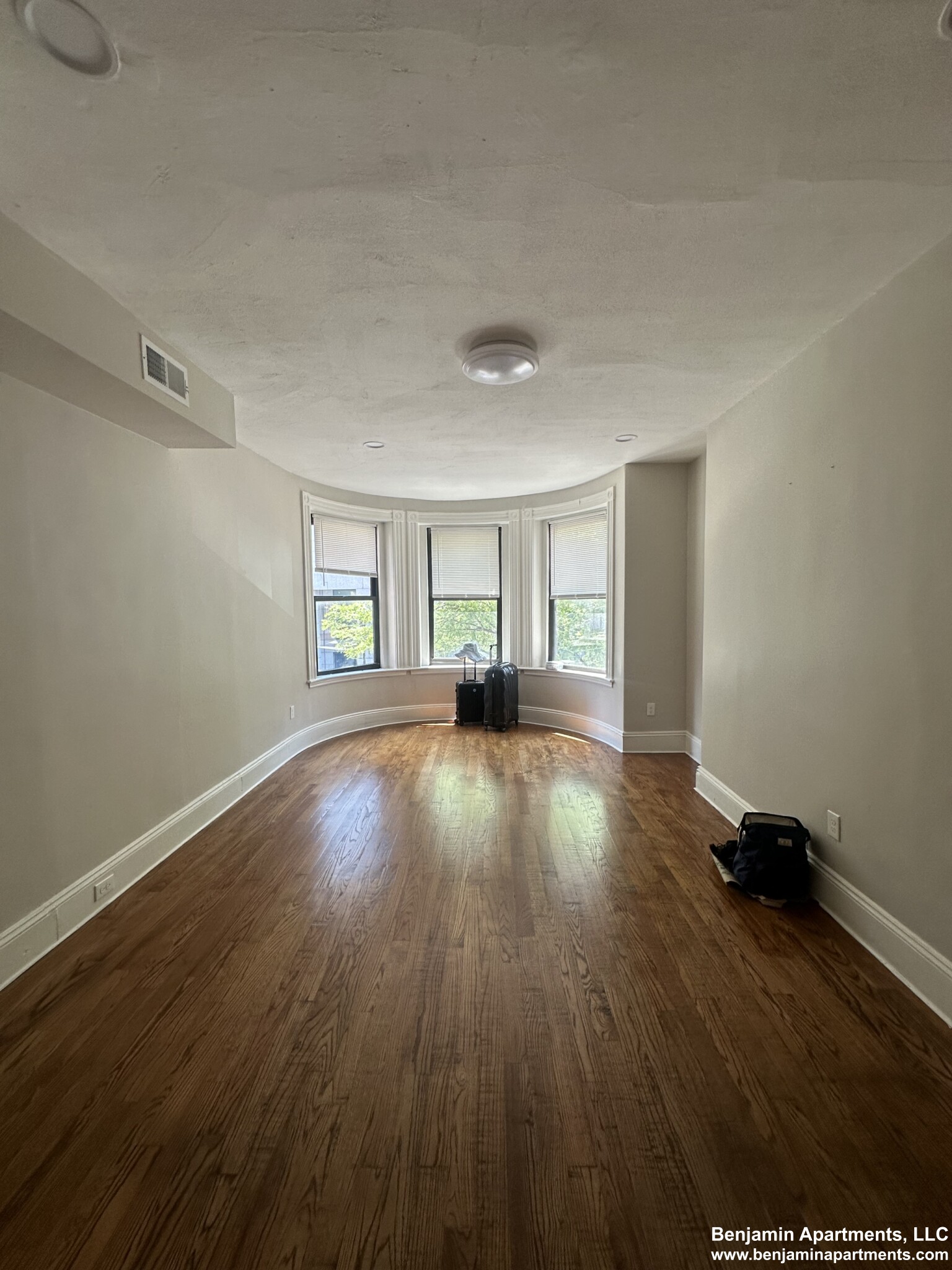 907 Boylston St, Back Bay