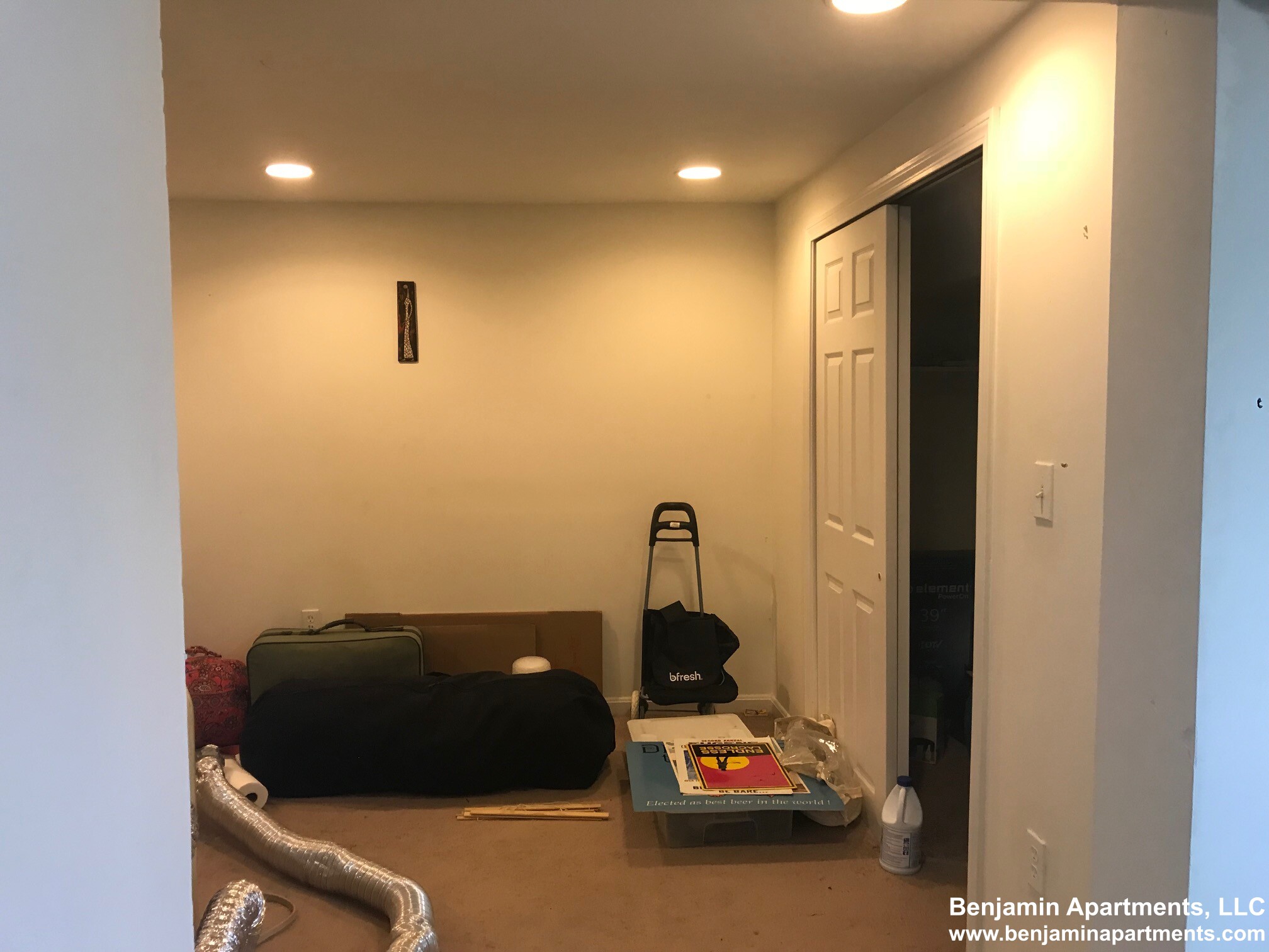 77 Brighton Ave, Allston