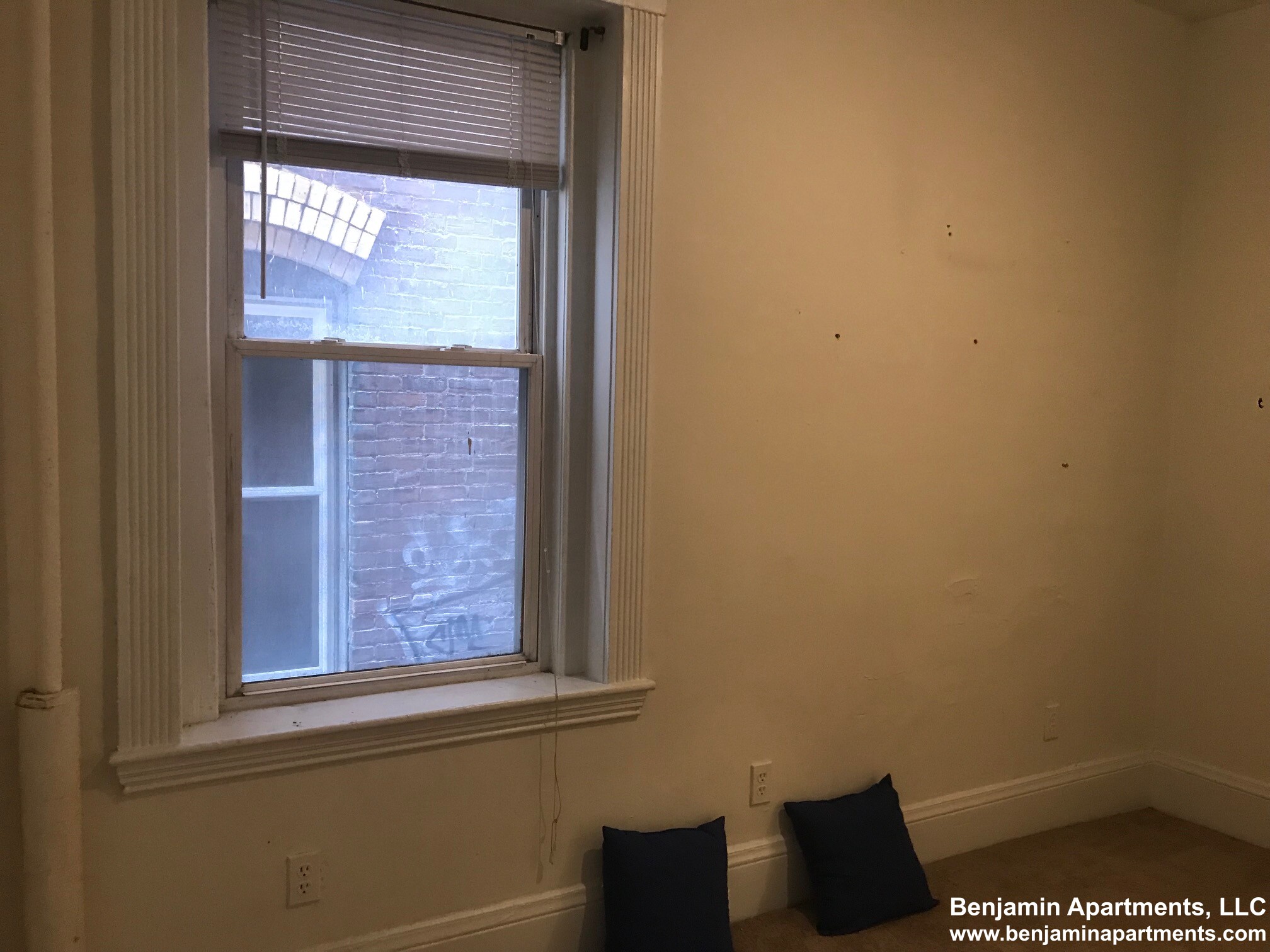 77 Brighton Ave, Allston