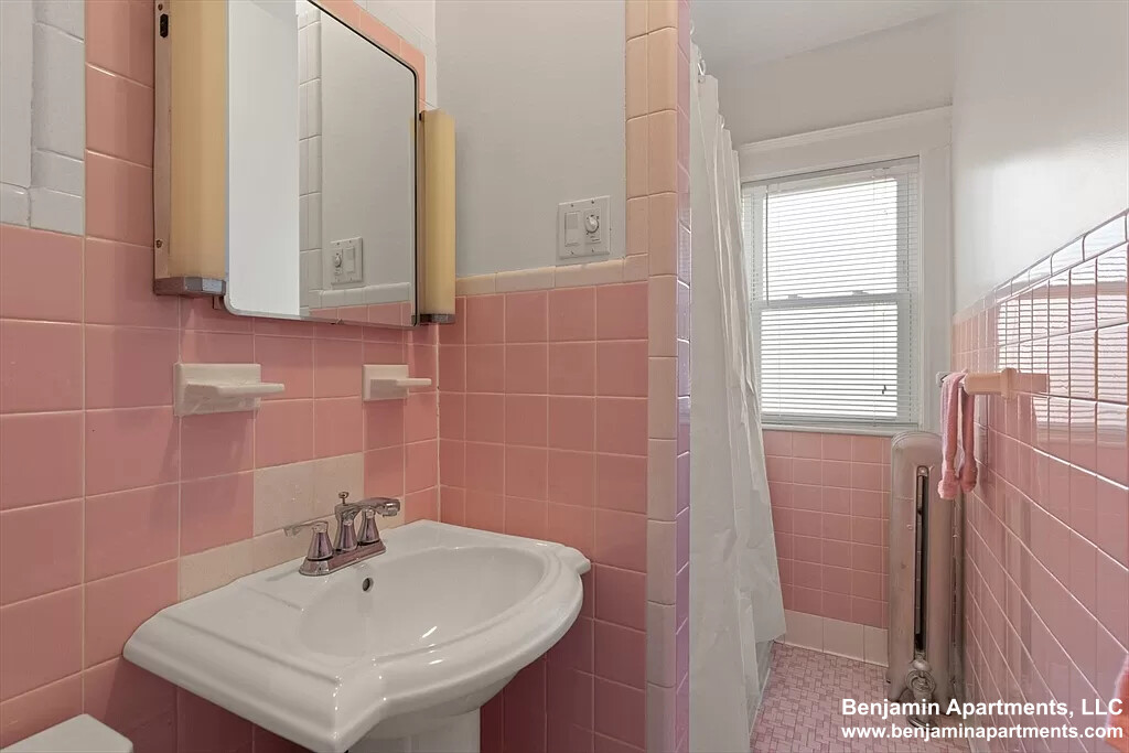 15 Harnden Ave, Watertown