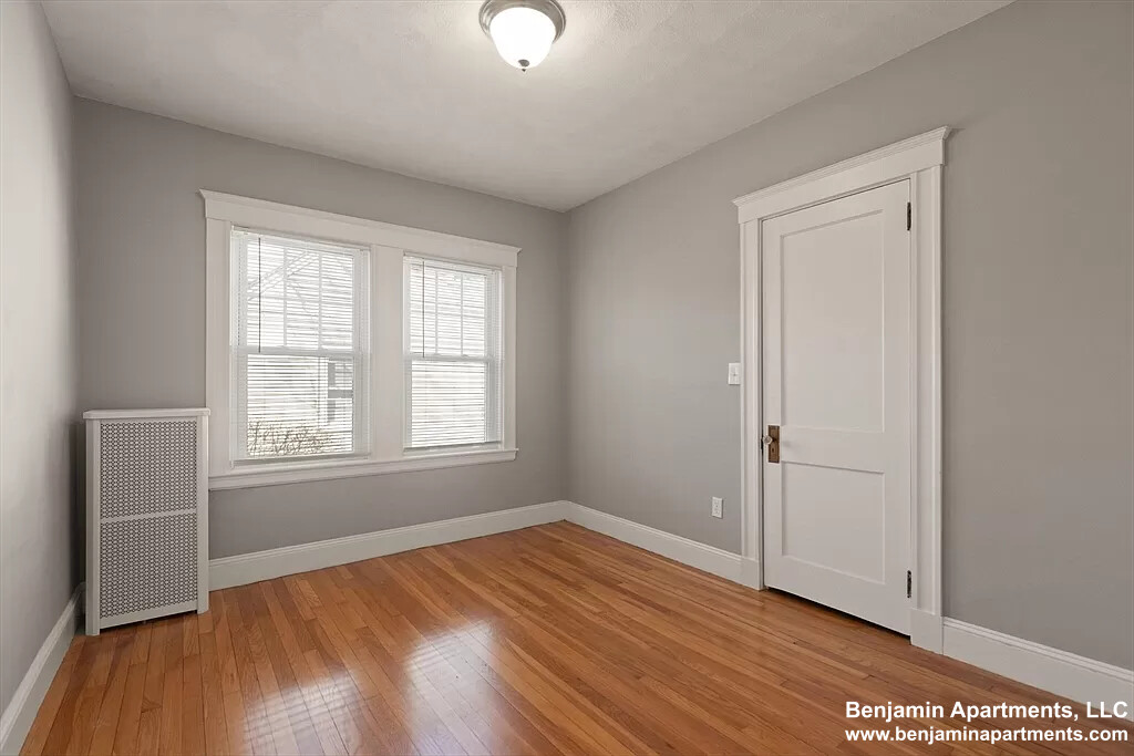 15 Harnden Ave, Watertown