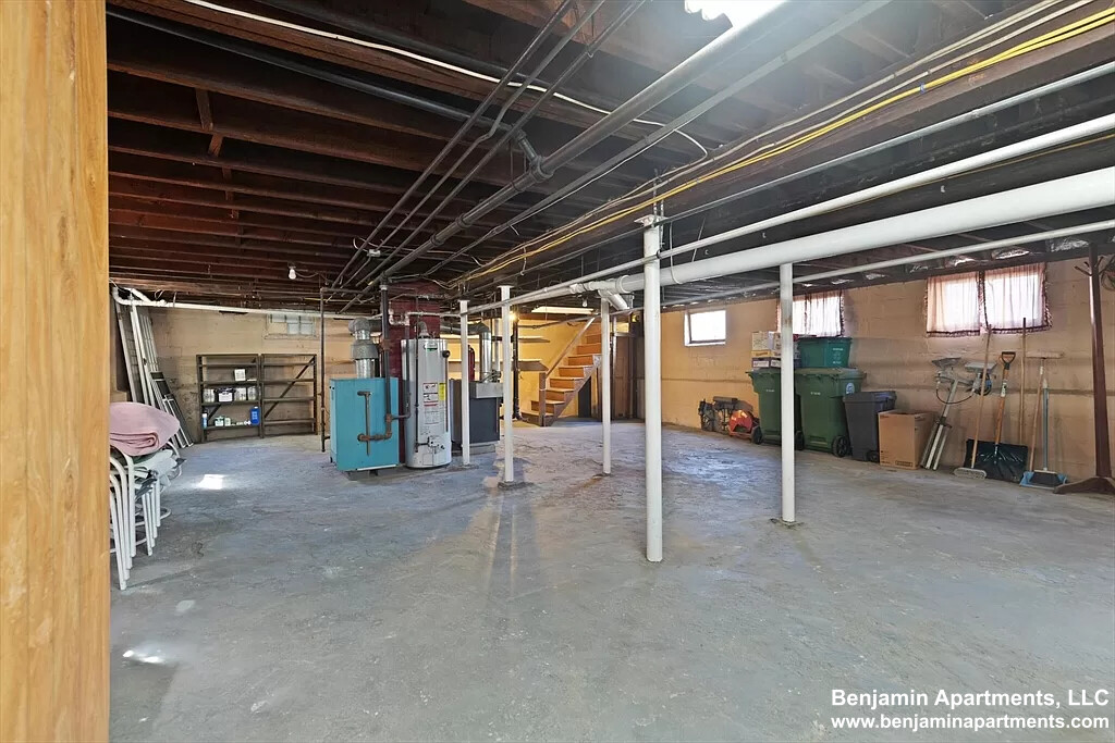 15 Harnden Ave, Watertown