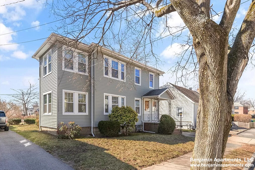 15 Harnden Ave, Watertown